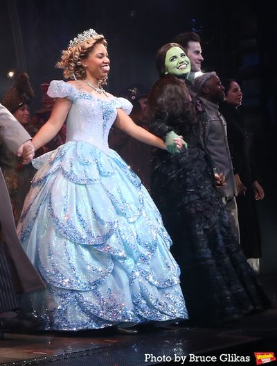 Brittney Johnson as "Glinda" and  Lindsay Pearce as "Elphaba" Photo