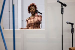 Louise Francis Photo