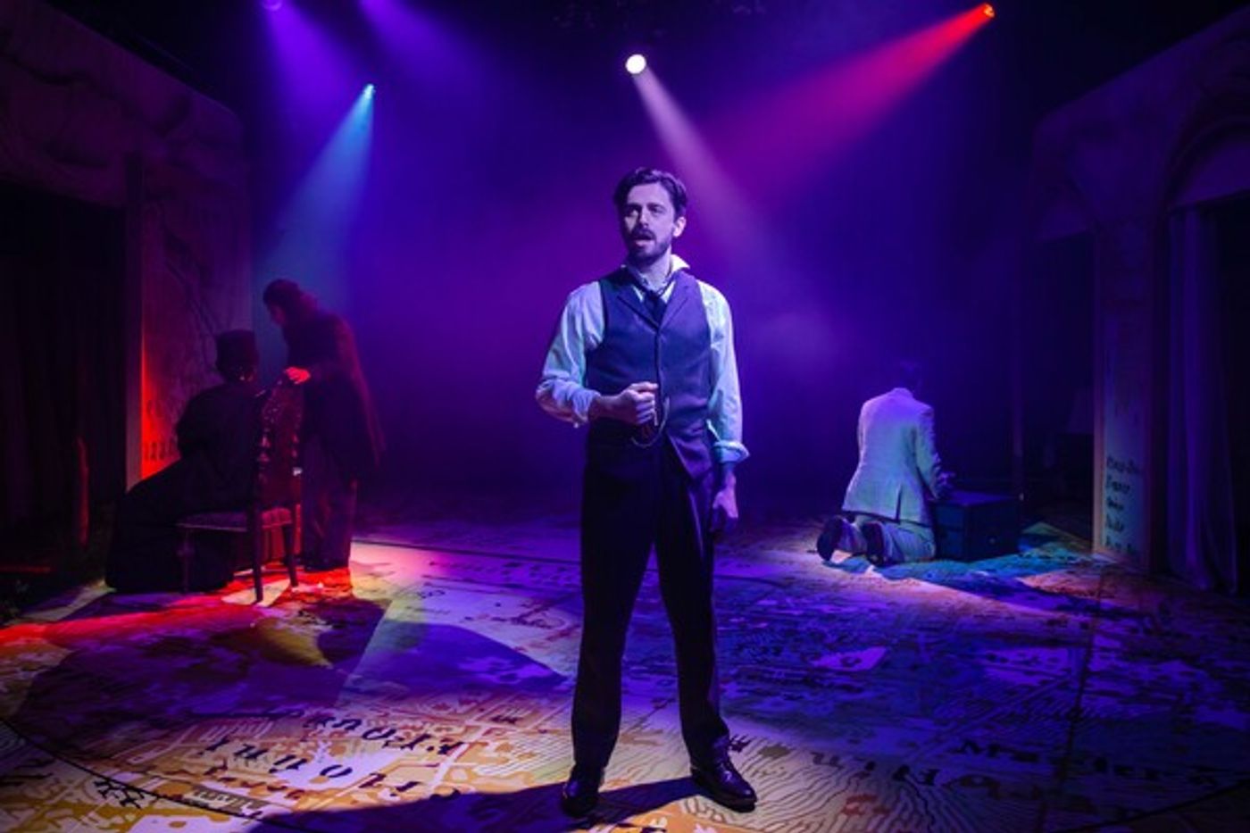 Photos: First Look at BROKEN WINGS at Charing Cross Theatre  Image