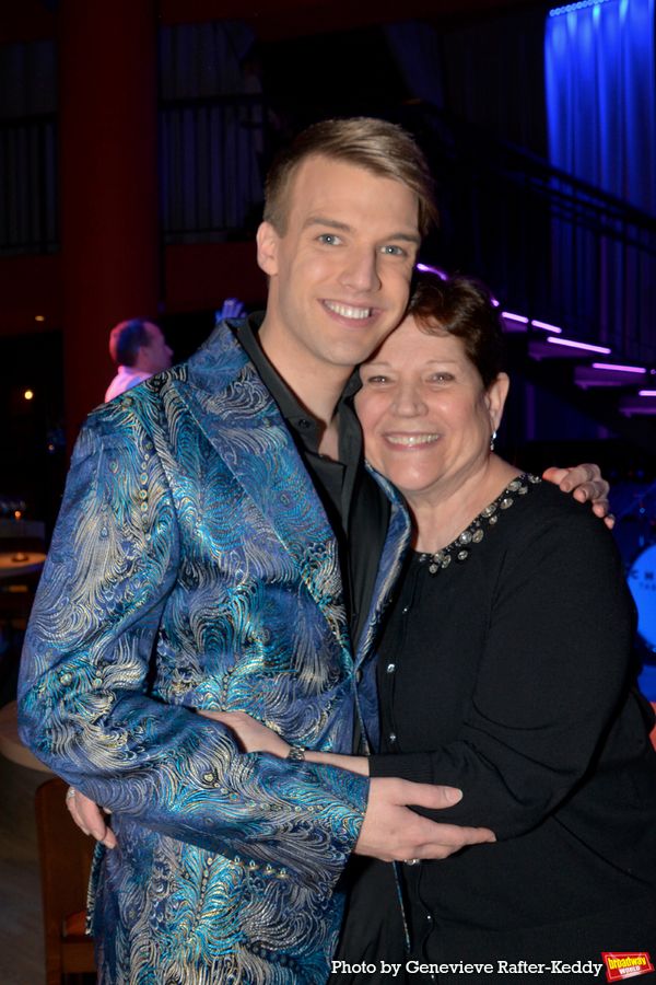 Photos: Mark William Brings LOVE SINGS to Chelsea Table & Stage  Image