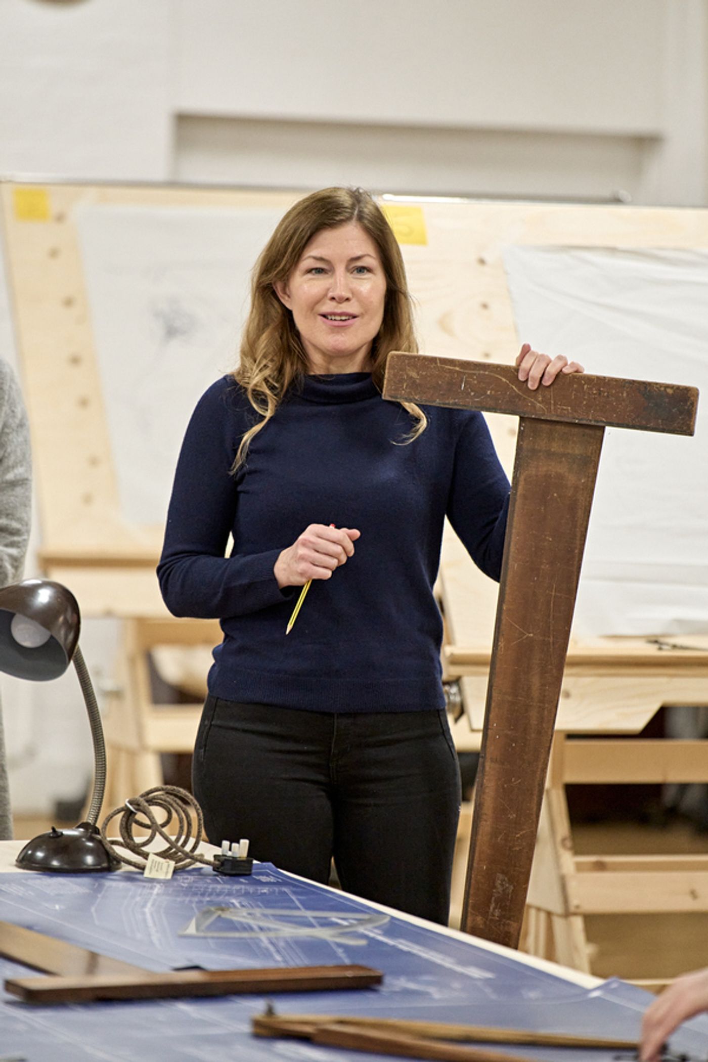 Photos: See Ralph Fiennes & More in Rehearsals for STRAIGHT LINE CRAZY  Image