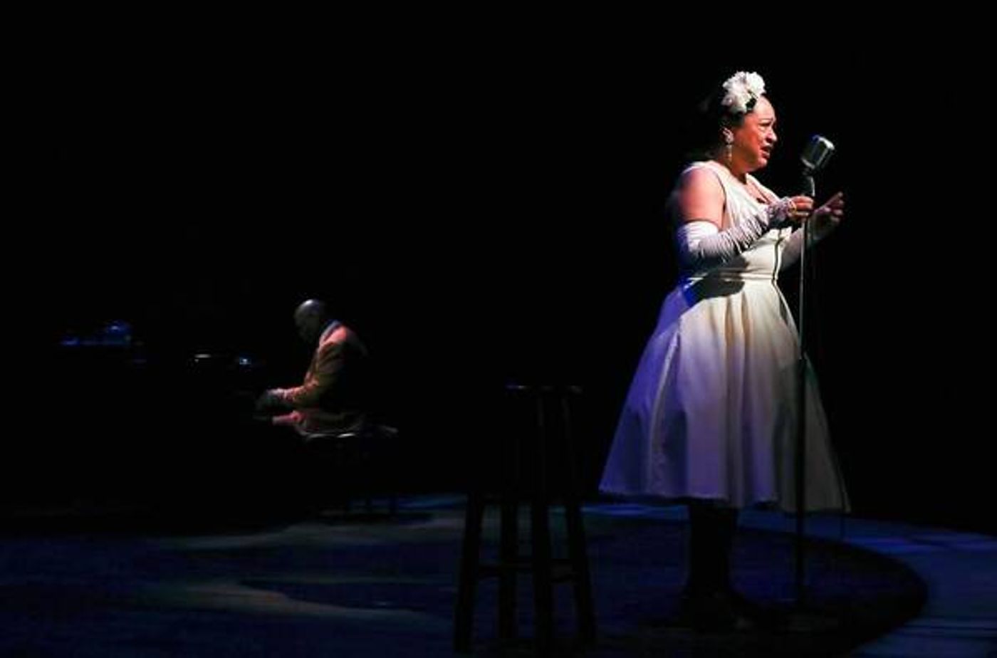 Photos & Video: First Look at LADY DAY AT EMERSON'S BAR AND GRILL at Metropolis  Image