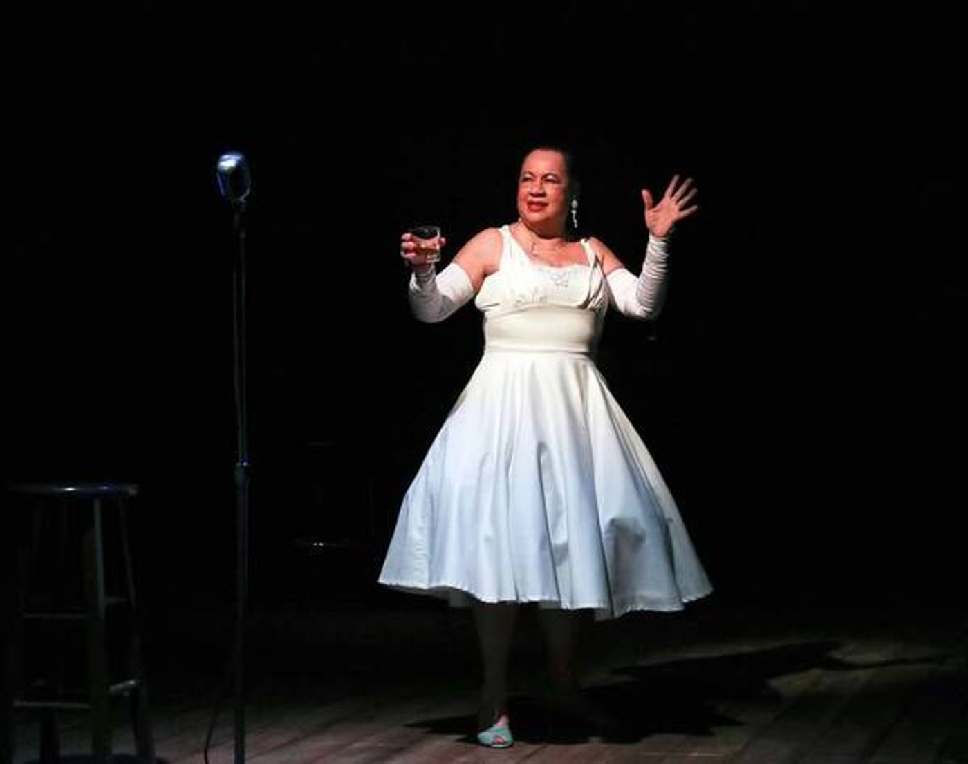 Photos & Video: First Look at LADY DAY AT EMERSON'S BAR AND GRILL at Metropolis  Image