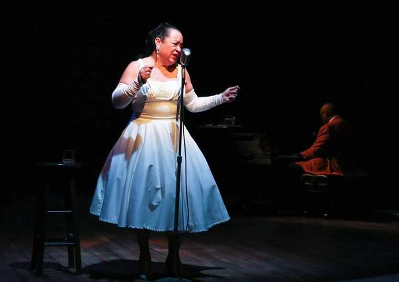 Photos & Video: First Look at LADY DAY AT EMERSON'S BAR AND GRILL at Metropolis  Image