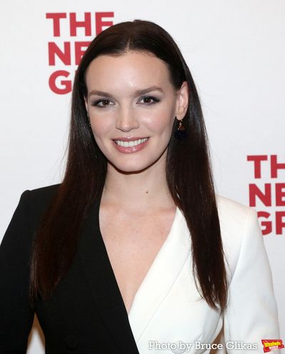 Jennifer Damiano Photo