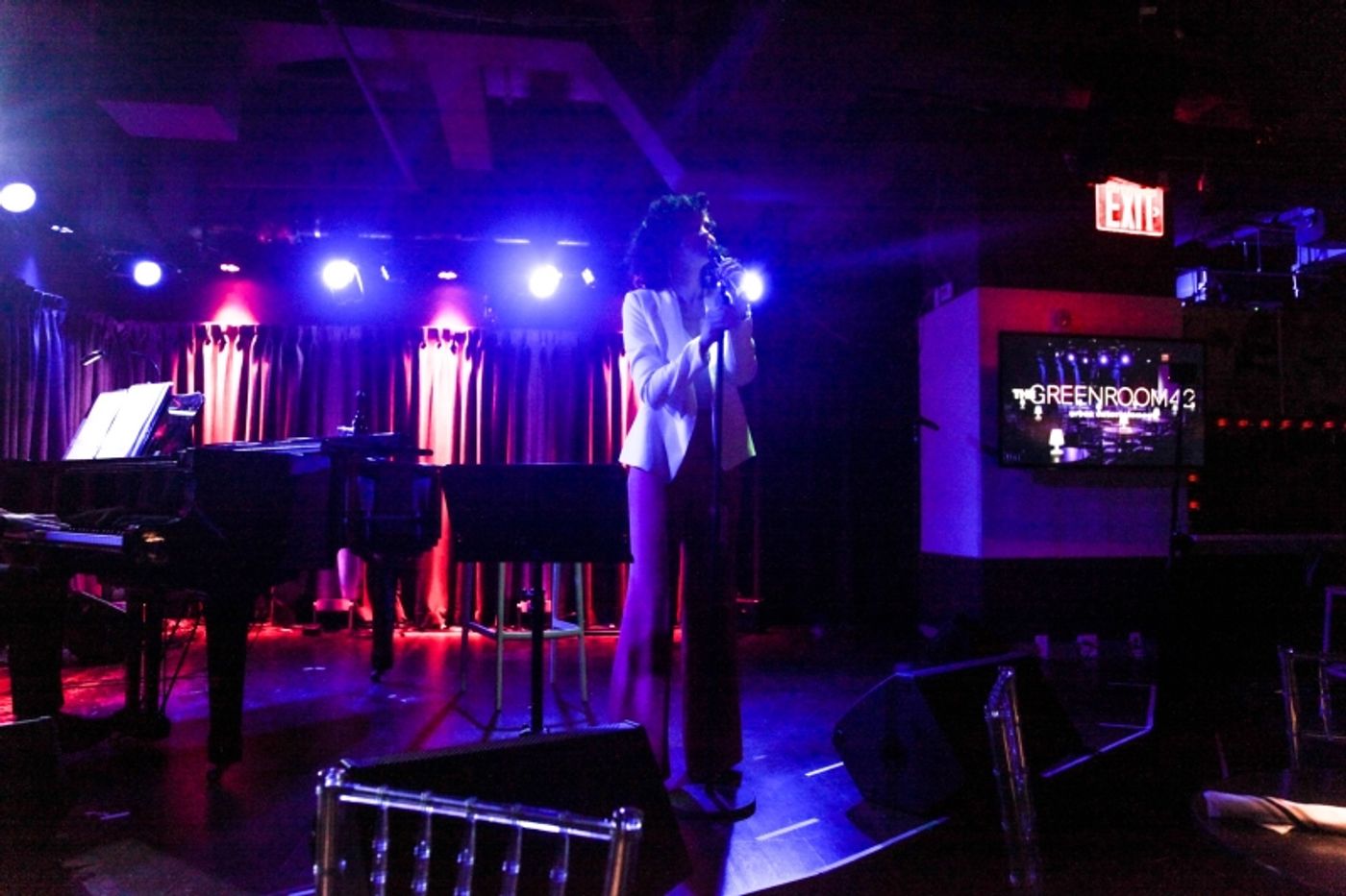 Review: Alexandra Silber Shows Us That She Is SO IN LOVE With Love, Her Hubby, & With Performing, at The Green Room 42  Image