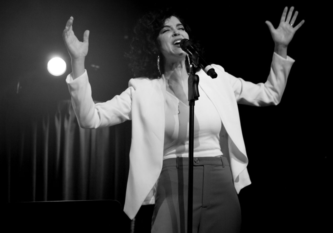 Review: Alexandra Silber Shows Us That She Is SO IN LOVE With Love, Her Hubby, & With Performing, at The Green Room 42  Image