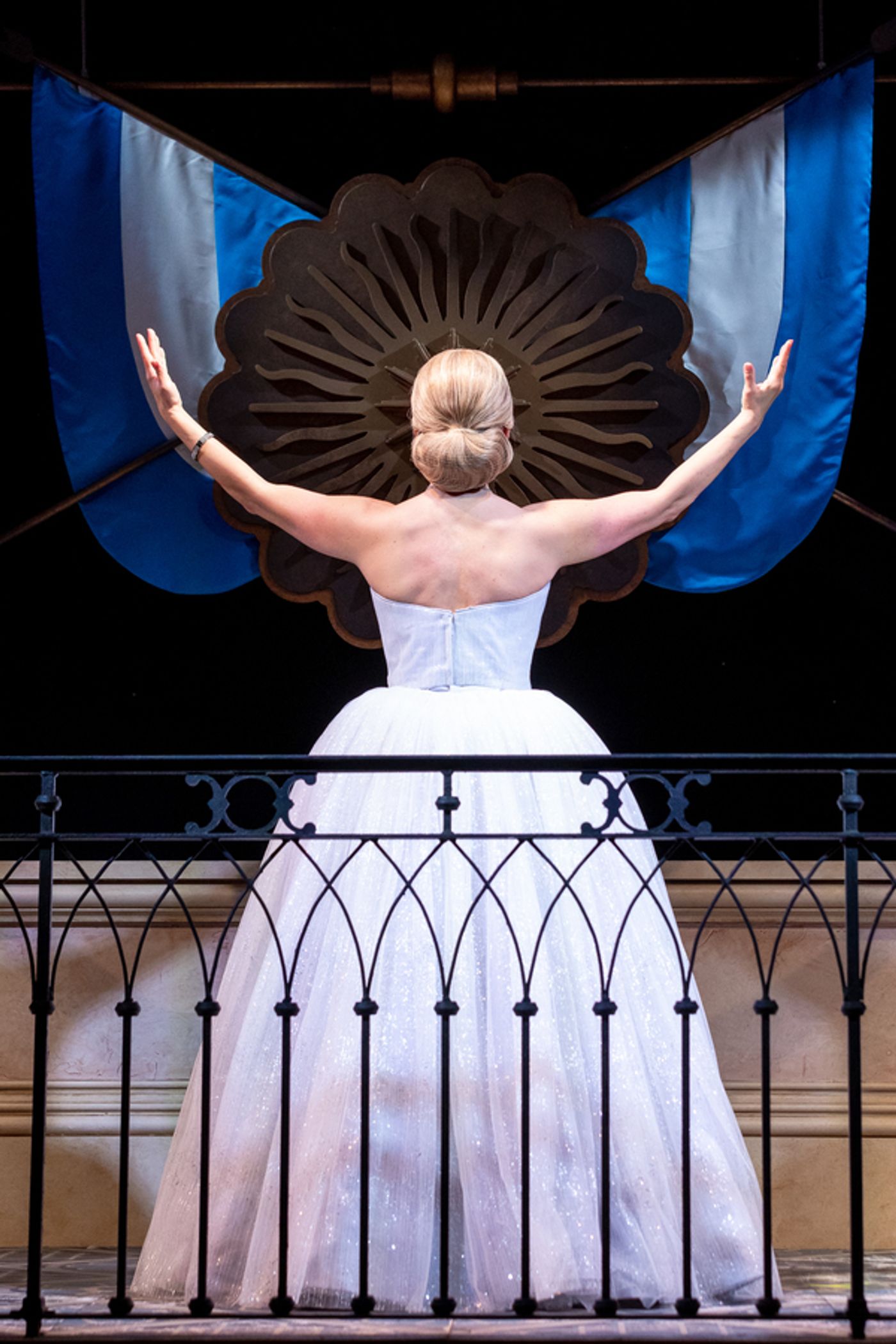 Photos: Get A First Look At Drury Lane's EVITA  Image