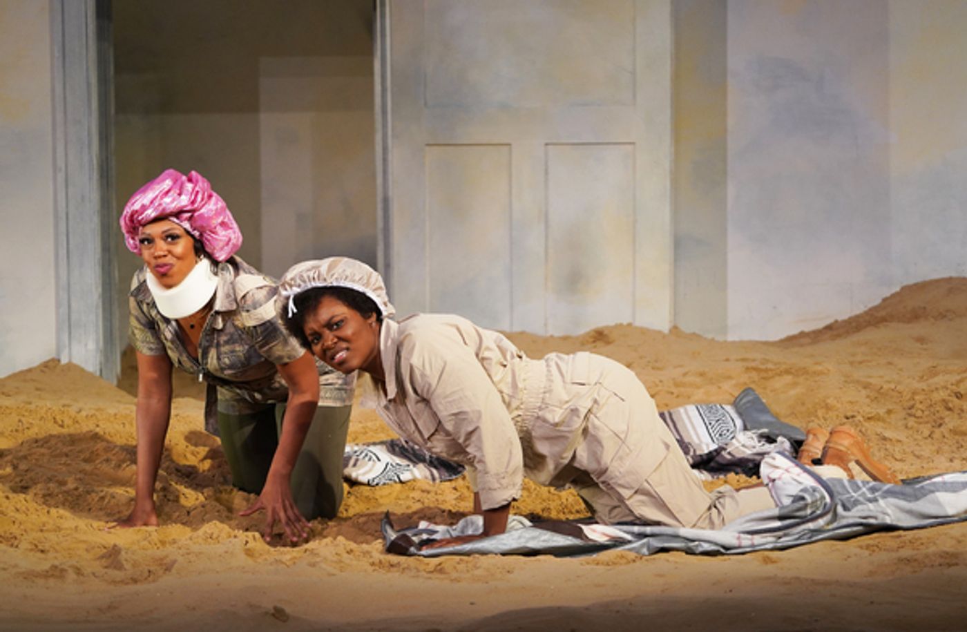 Photos: First Look at the World Premiere of SANDBLASTED Photos: First Look at the World Premiere of SANDBLASTED Image