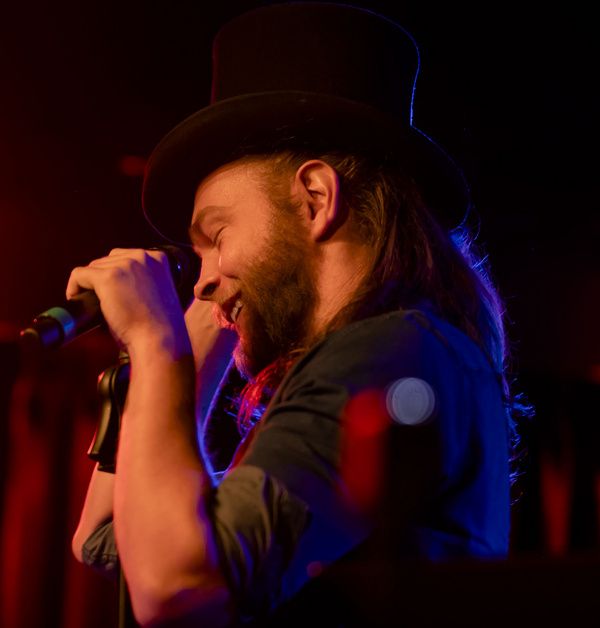 Travis Kent as Abe Lincoln    Photo credit: Ben Shirai Photo