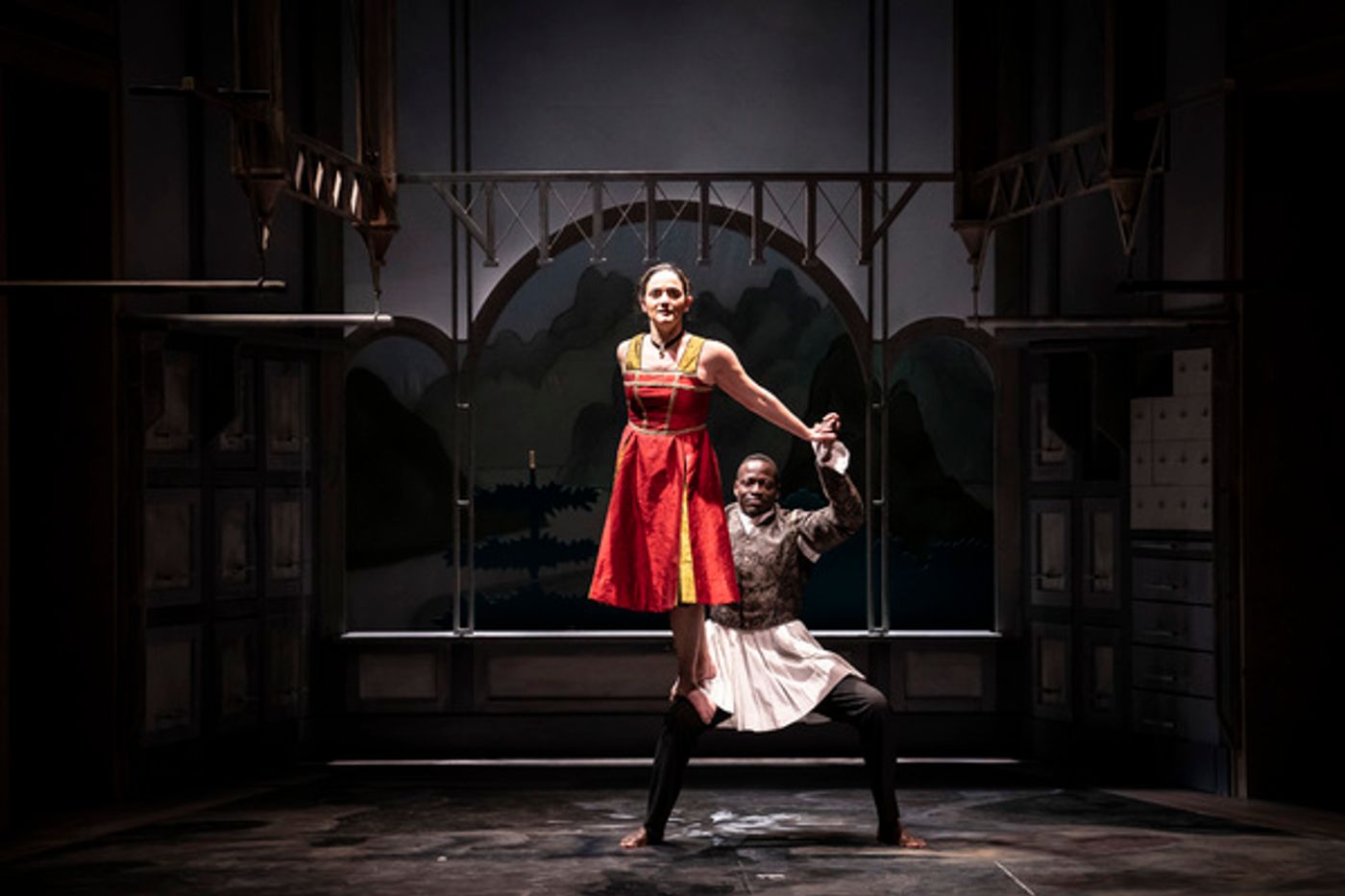 Photos: First Look at THE NOTEBOOKS OF LEONARDO DA VINCI at Goodman Theatre  Image