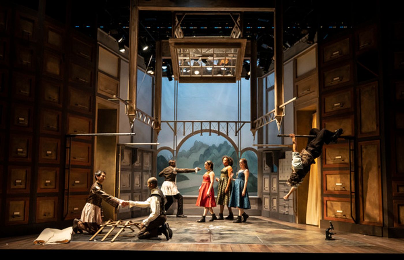 Photos: First Look at THE NOTEBOOKS OF LEONARDO DA VINCI at Goodman Theatre  Image