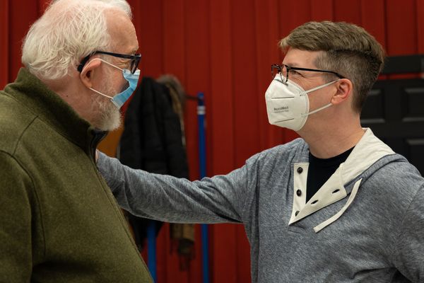 Robert Falls and Sean Hayes 
 Photo