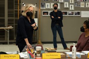 Lisa Peterson
@ BroadwayWorld Lisa Peterson
Photo