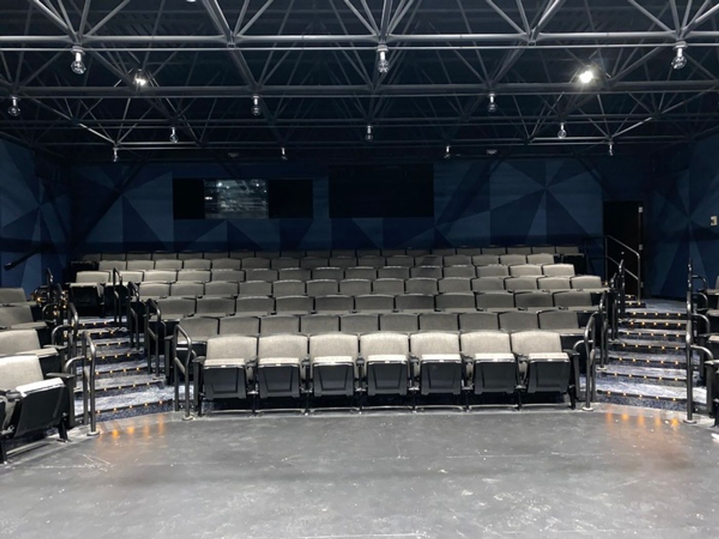 Photos: First Look at SWEAT at the Copley Theatre  Image