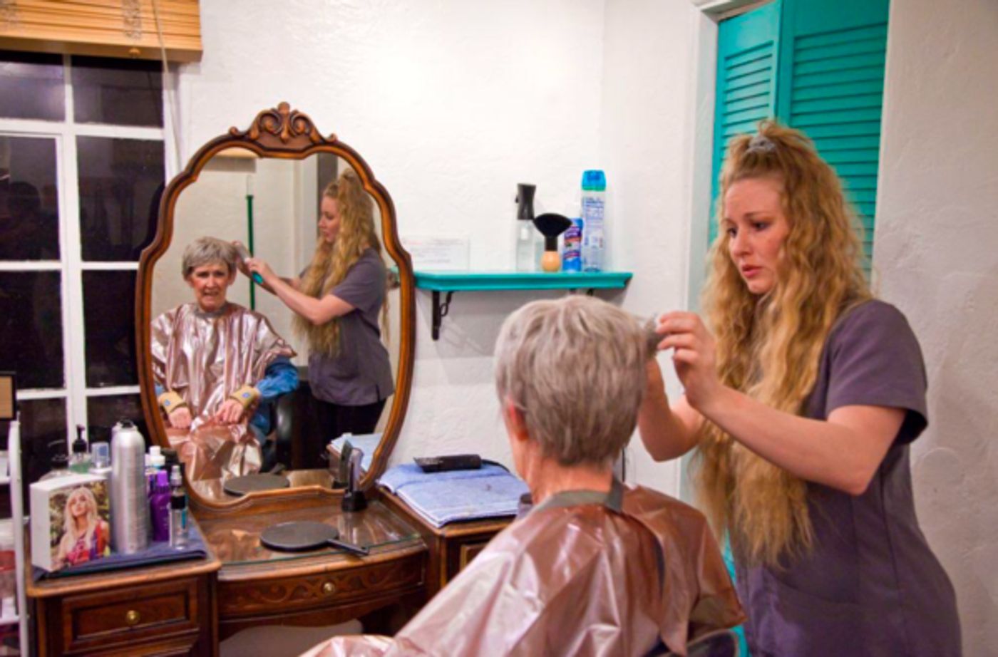 Photos: Inside Look at Theatrikos' Production of STEEL MAGNOLIAS Photos: Inside Look at Theatrikos' Production of STEEL MAGNOLIAS Image