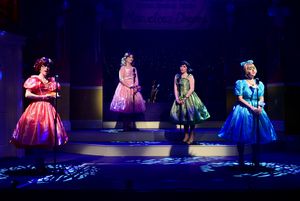 Kate Keating, Noelle McLeer, Cassidy Rose O'Brien, Ashley Brooke @ BroadwayWorld Kate Keating, Noelle McLeer, Cassidy Rose O'Brien, Ashley Brooke Photo