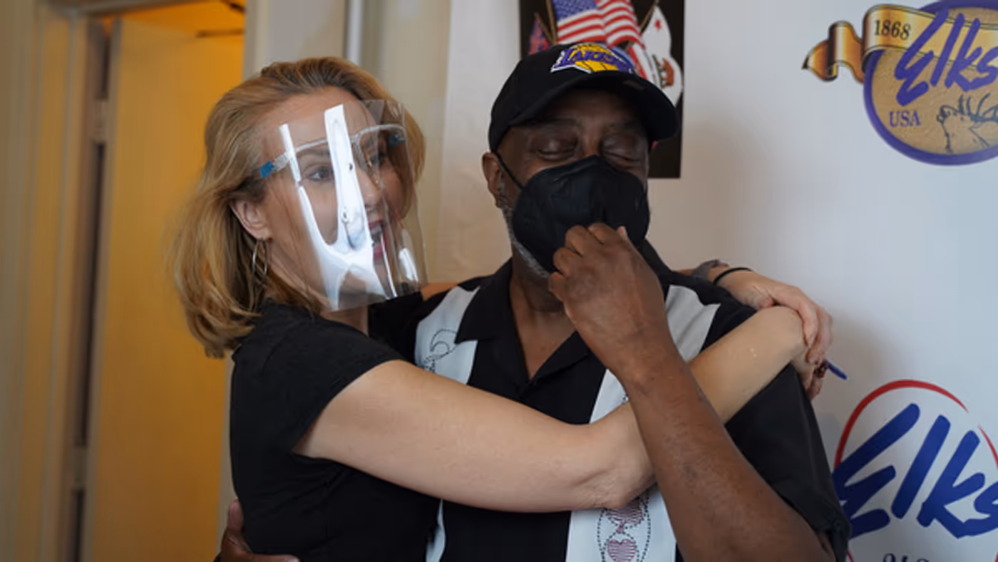 Photos: Stars Of THE WRONG VALENTINE Come Out For A Pre-Valentine Screening  Image