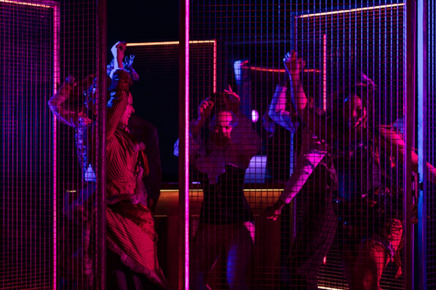 Photos: First Look at the National Theatre's School Tour of JEKYLL & HYDE  Image