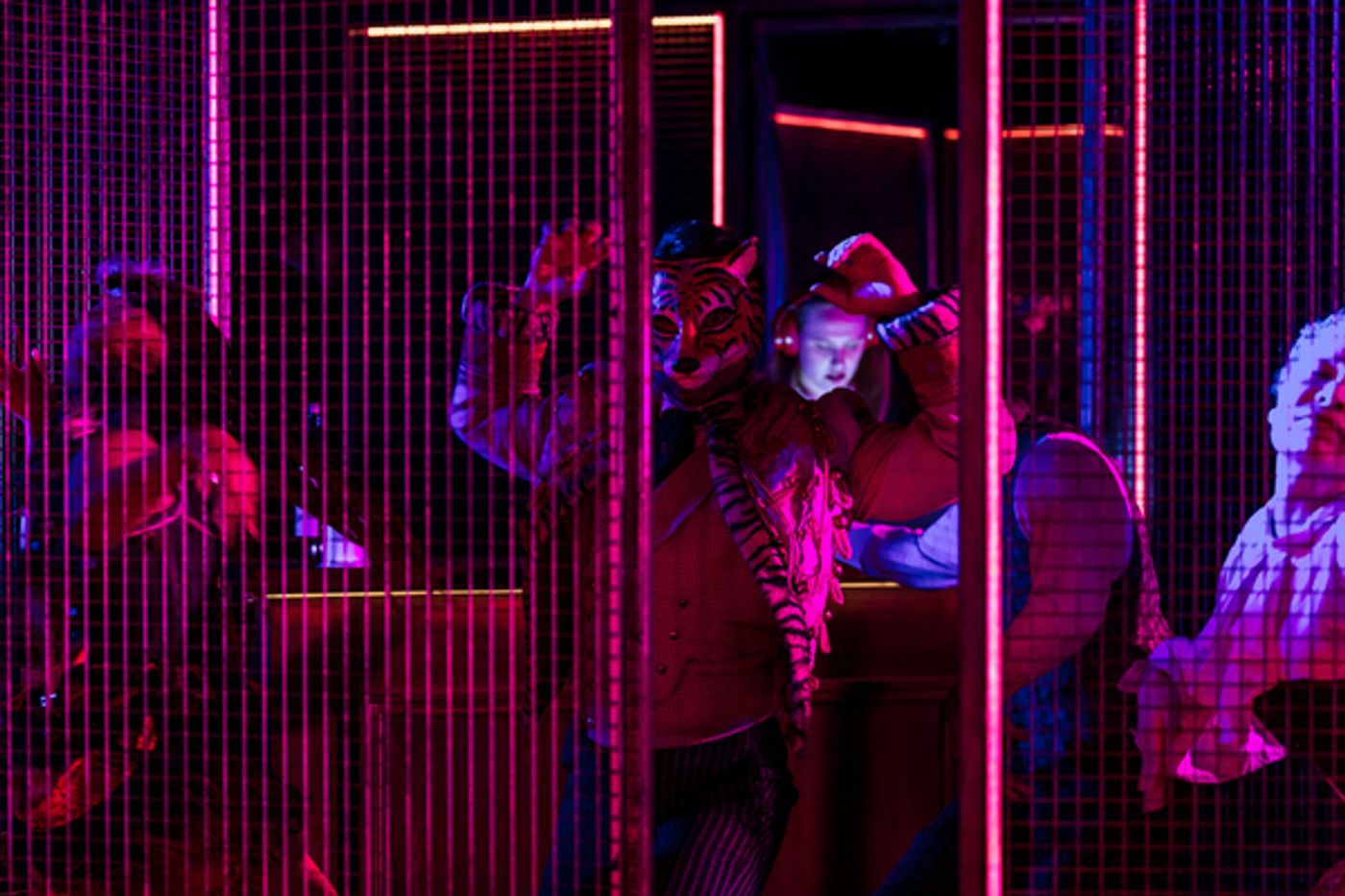 Photos: First Look at the National Theatre's School Tour of JEKYLL & HYDE  Image