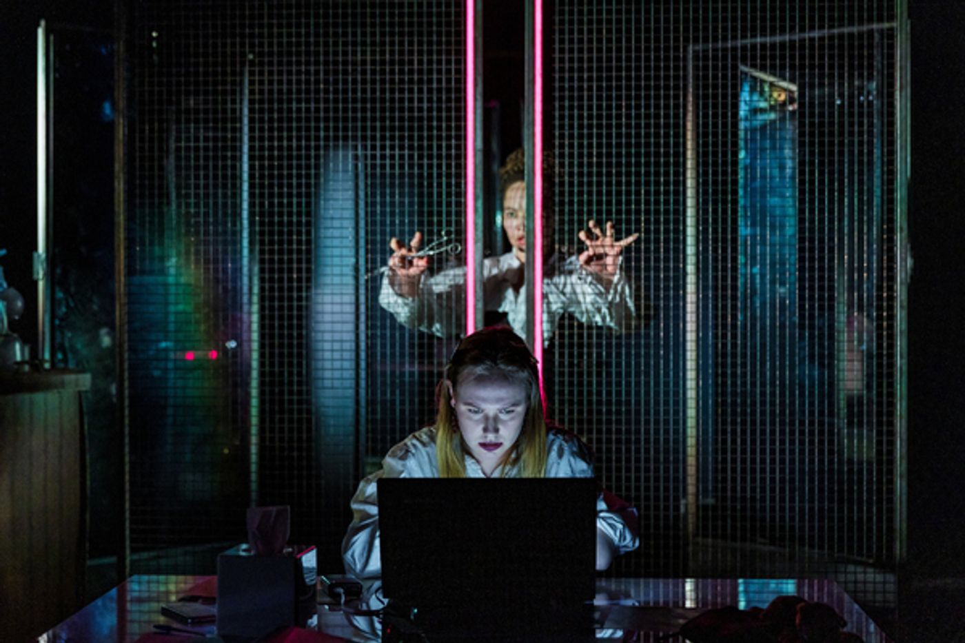 Photos: First Look at the National Theatre's School Tour of JEKYLL & HYDE  Image