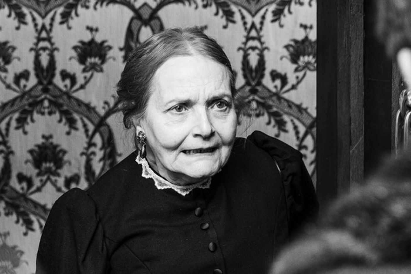 Photos: First Look at the Leith Theatre's THE STRANGE CASE OF DR. JEKYLL AND MR. HYDE Photos: First Look at the Leith Theatre's THE STRANGE CASE OF DR. JEKYLL AND MR. HYDE Image