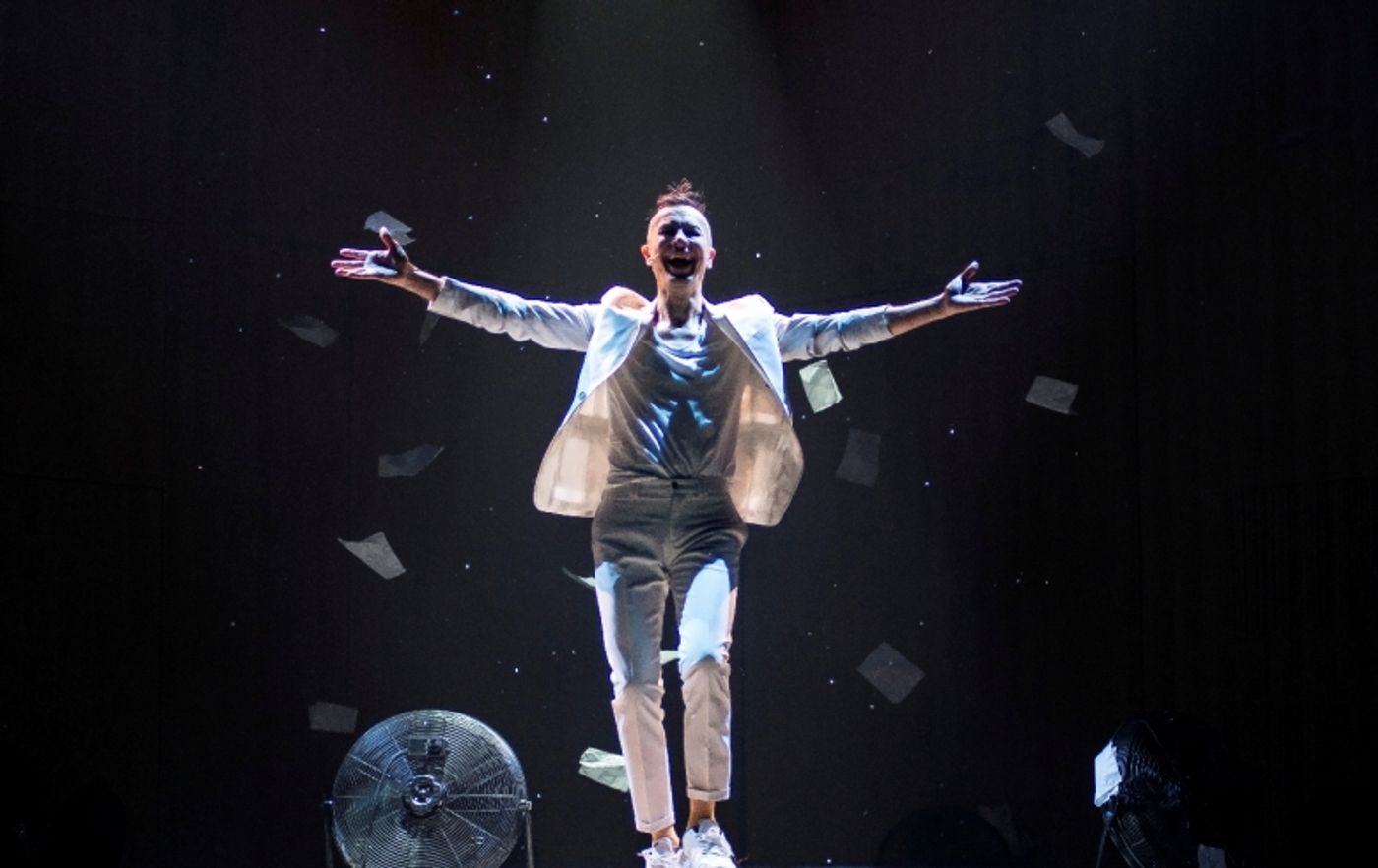 BWW Previews: SOLO di e con ARTURO BRACHETTI al TEATRO SISTINA BWW Previews: SOLO di e con ARTURO BRACHETTI al TEATRO SISTINA Image