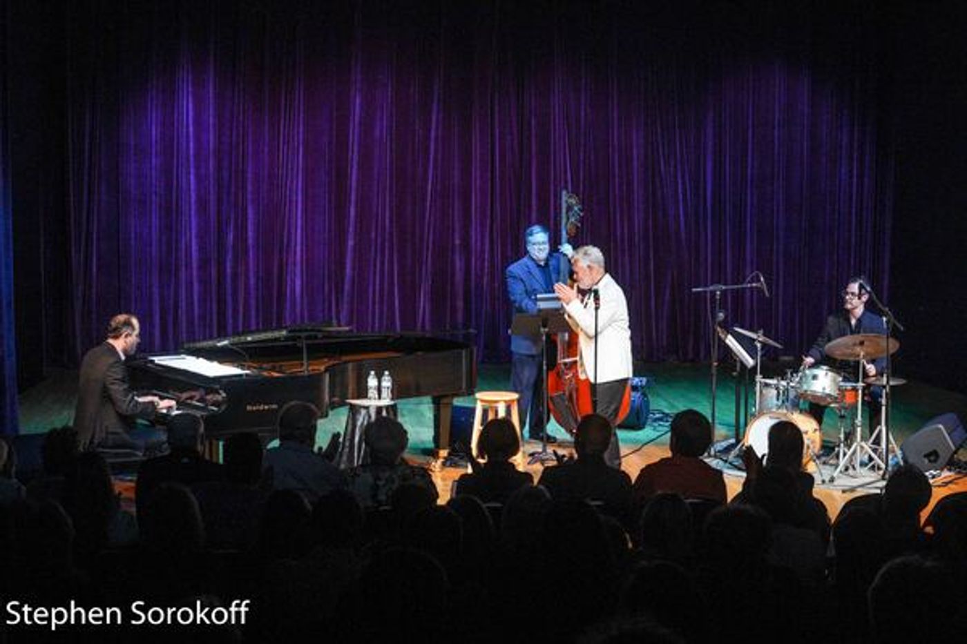 Review: Clint Holmes at The RRazz Room  Image