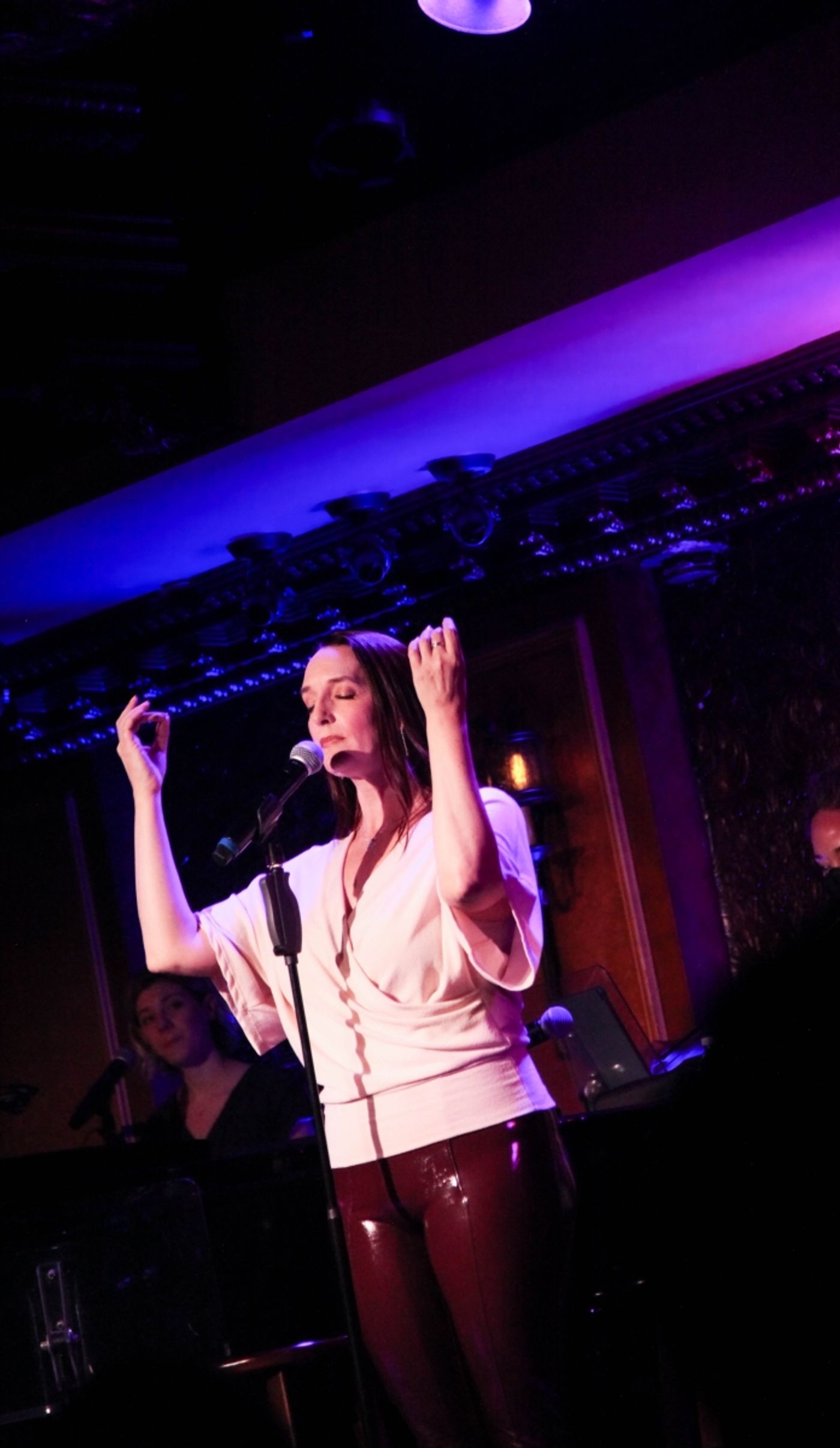 Review: Julia Murney Nurtures Full 54 Below House with SOOTHE MY SOUL Review: Julia Murney Nurtures Full 54 Below House with SOOTHE MY SOUL Image