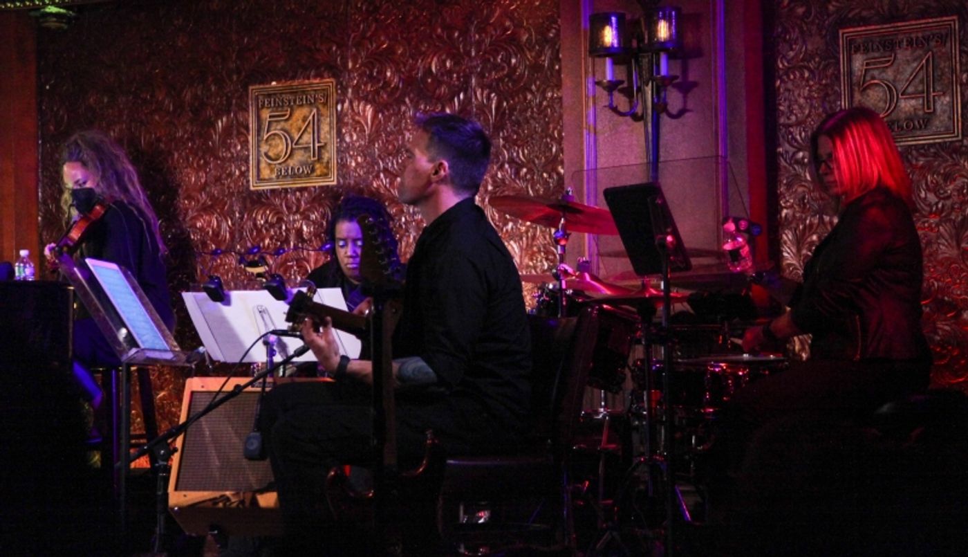 Review: Julia Murney Nurtures Full 54 Below House with SOOTHE MY SOUL Review: Julia Murney Nurtures Full 54 Below House with SOOTHE MY SOUL Image