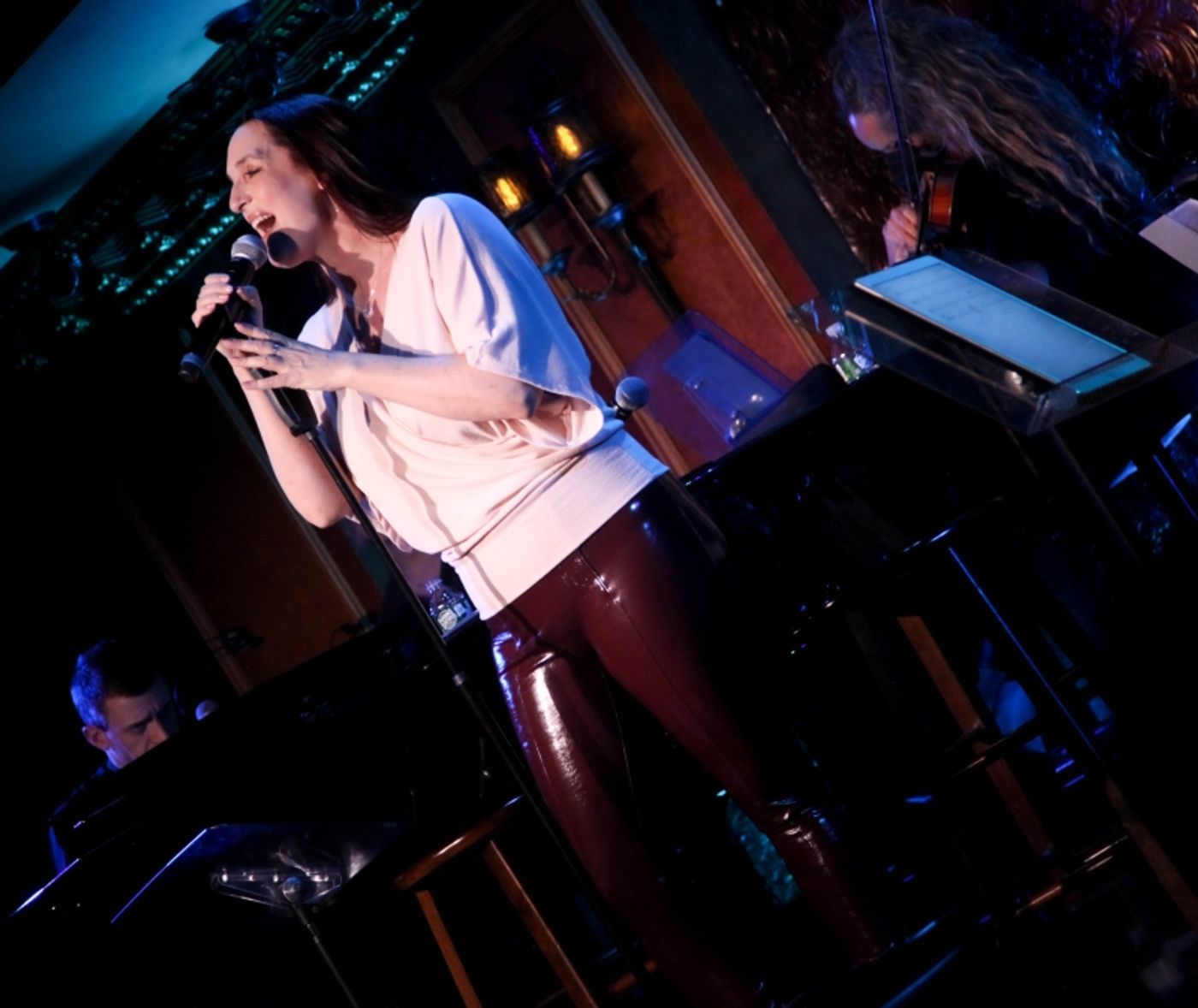 Review: Julia Murney Nurtures Full 54 Below House with SOOTHE MY SOUL Review: Julia Murney Nurtures Full 54 Below House with SOOTHE MY SOUL Image