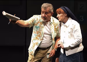 Anthony Ruiz and Glynis Bell Photo