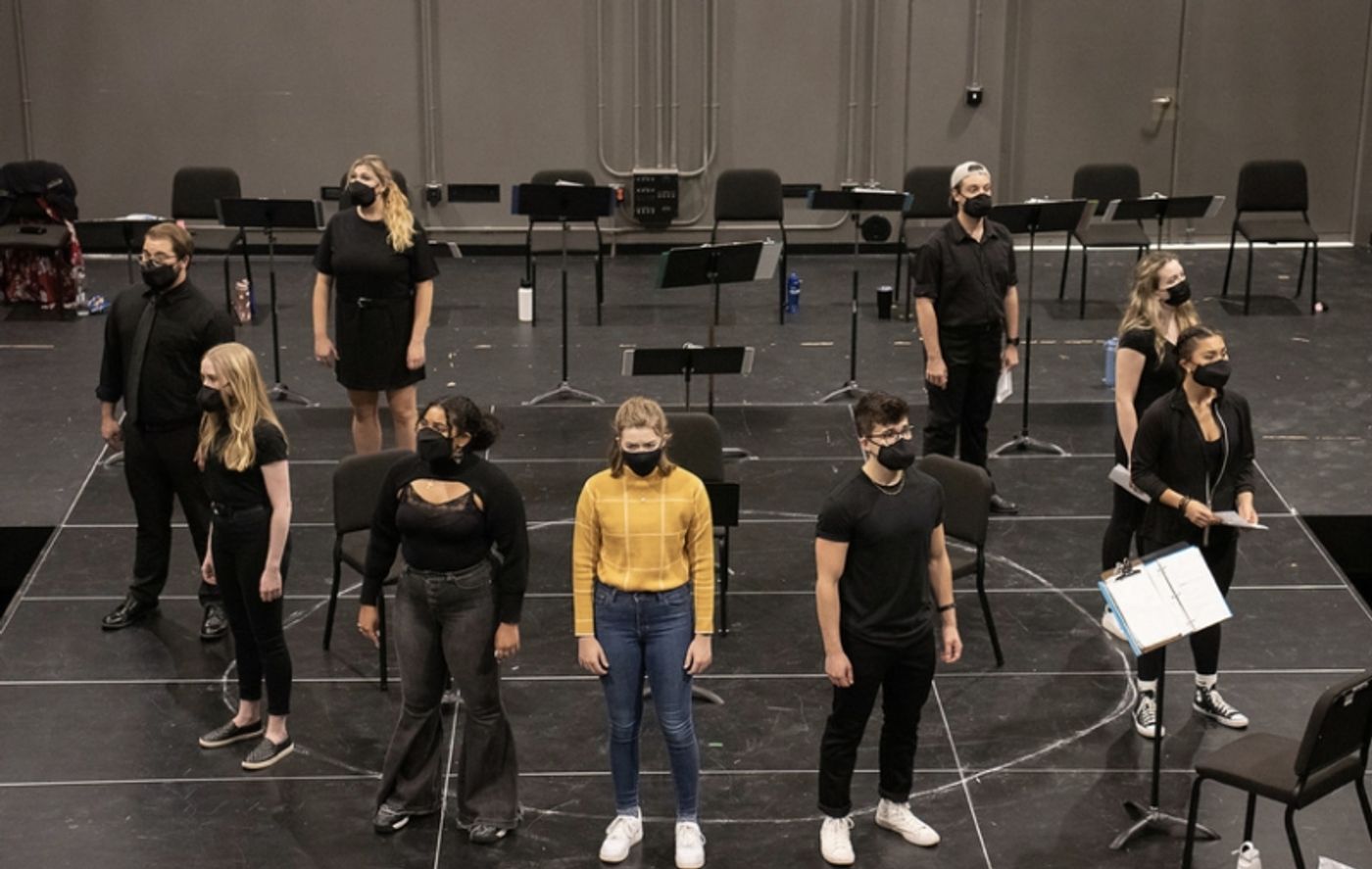 Student Blog: Mask Mandates & Live Theatre  Image