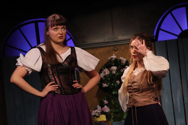 Elise Ramaekers, Raina Silver Photo