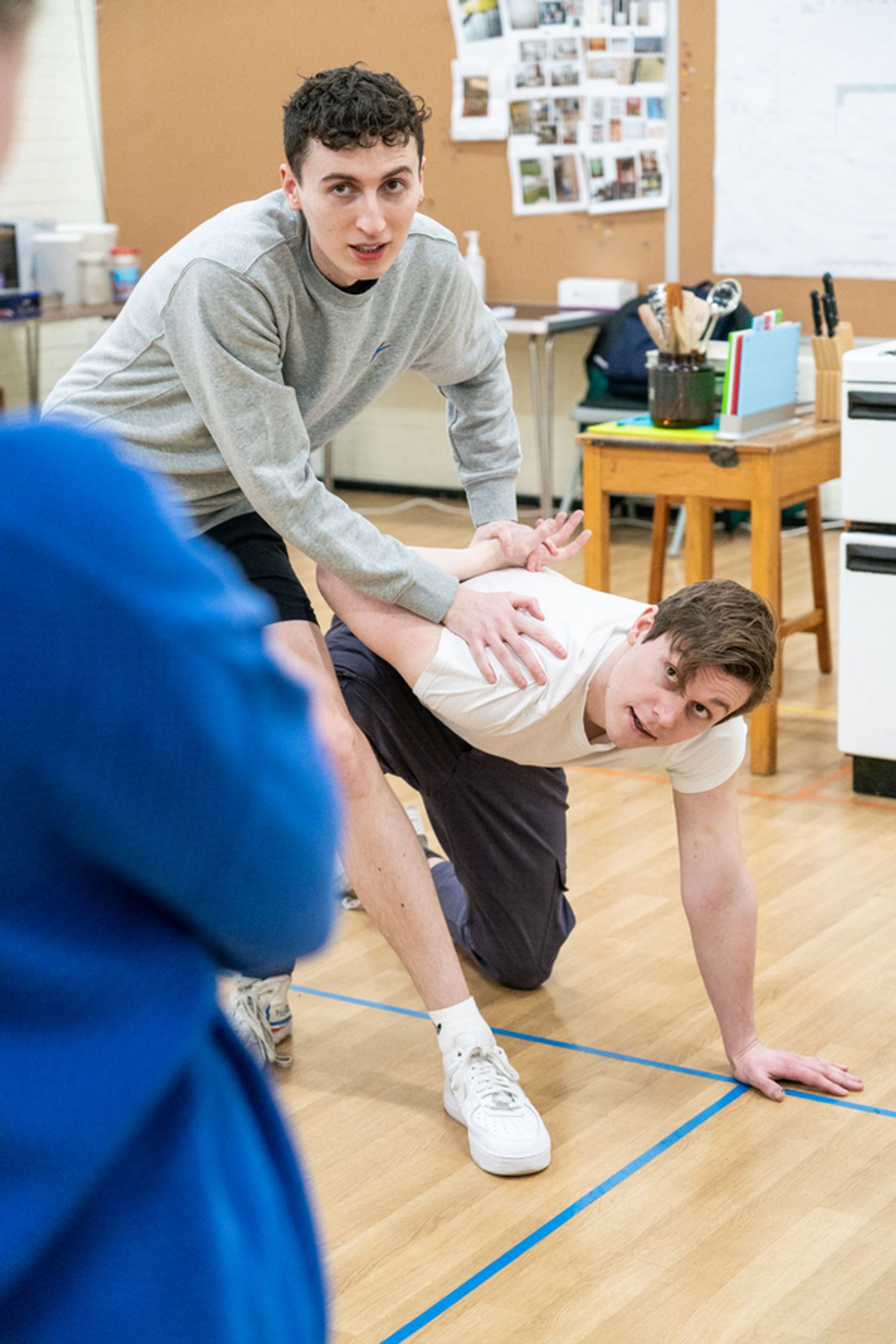 Photos: First Look at THE KITCHEN SINK at Queen's Theatre Hornchurch  Image