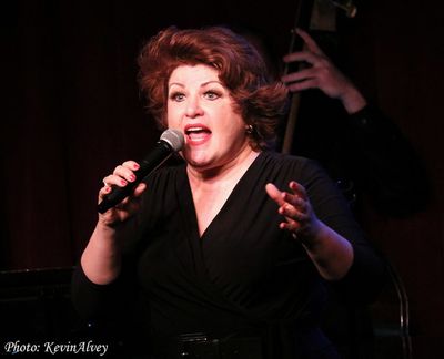 Klea Blackhurst Photo