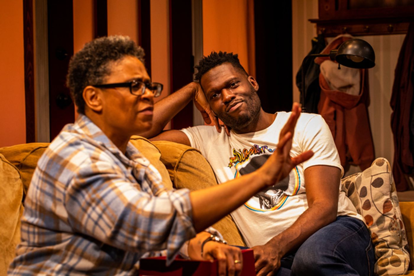 Photos: First Look at BACKING TRACK at the Arden Theatre  Image