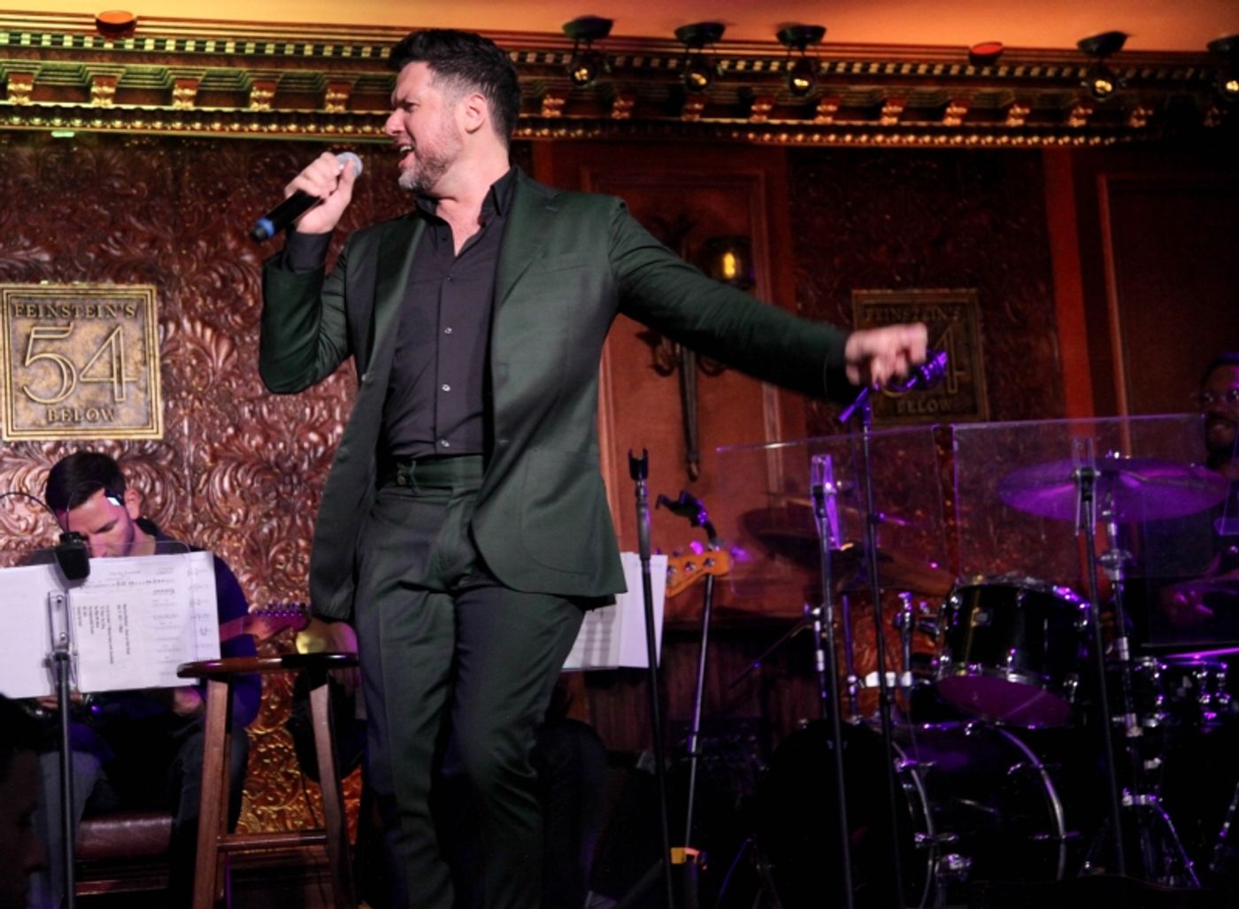 Review: MAURICIO MARTINEZ is a Mexican Marvel at Feinstein's/54 Below  Image