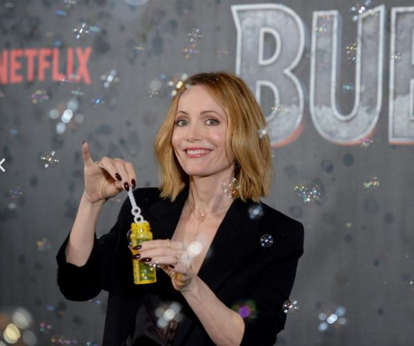 Leslie Mann Photo