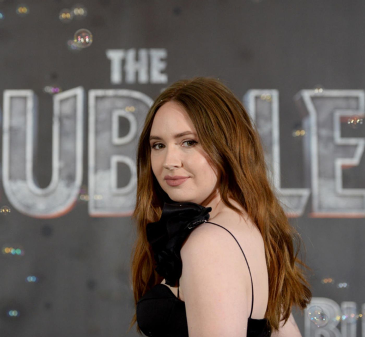 Photos: Inside Look at The Cast of Netflix's THE BUBBLE  Image