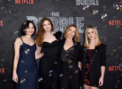 Iris Apatow, Karen Gillan, Leslie Mann, and Maria Bakalova Photo