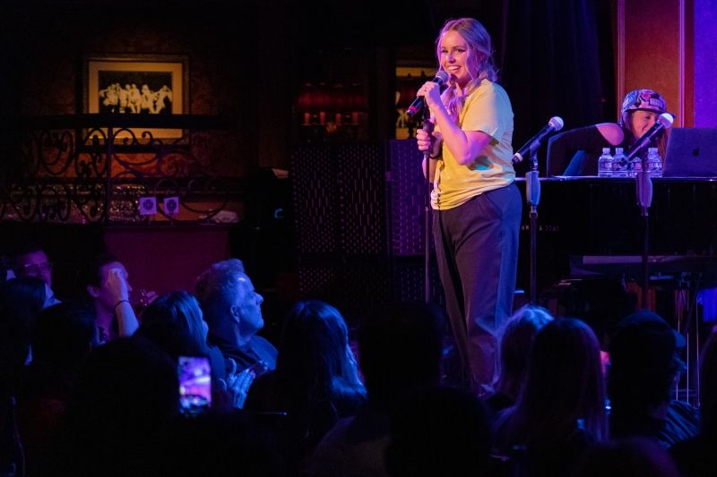 Photos: Kira Stone LET ME REINTRODUCE MYSELF at Feinstein's/54 Below — photo 2 of 61