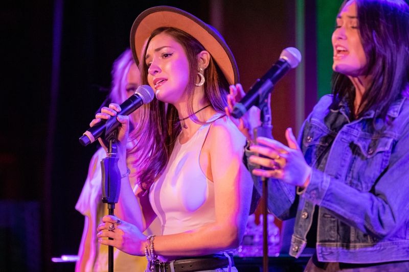 Photos: Kira Stone LET ME REINTRODUCE MYSELF at Feinstein's/54 Below — photo 3 of 61