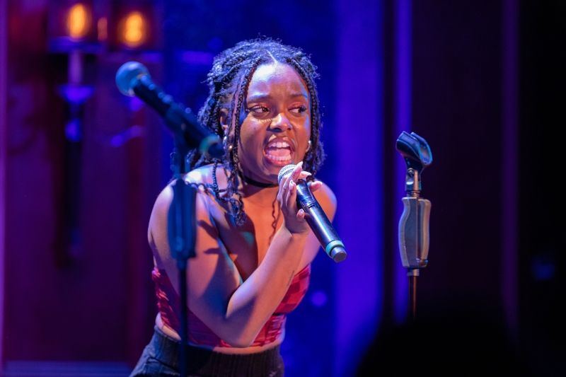 Photos: Kira Stone LET ME REINTRODUCE MYSELF at Feinstein's/54 Below — photo 21 of 61