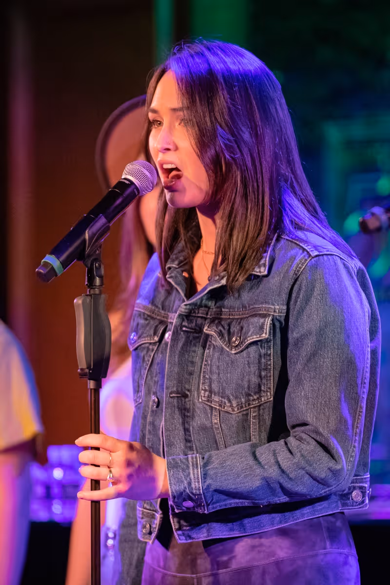 Photos: Kira Stone LET ME REINTRODUCE MYSELF at Feinstein's/54 Below — photo 4 of 61