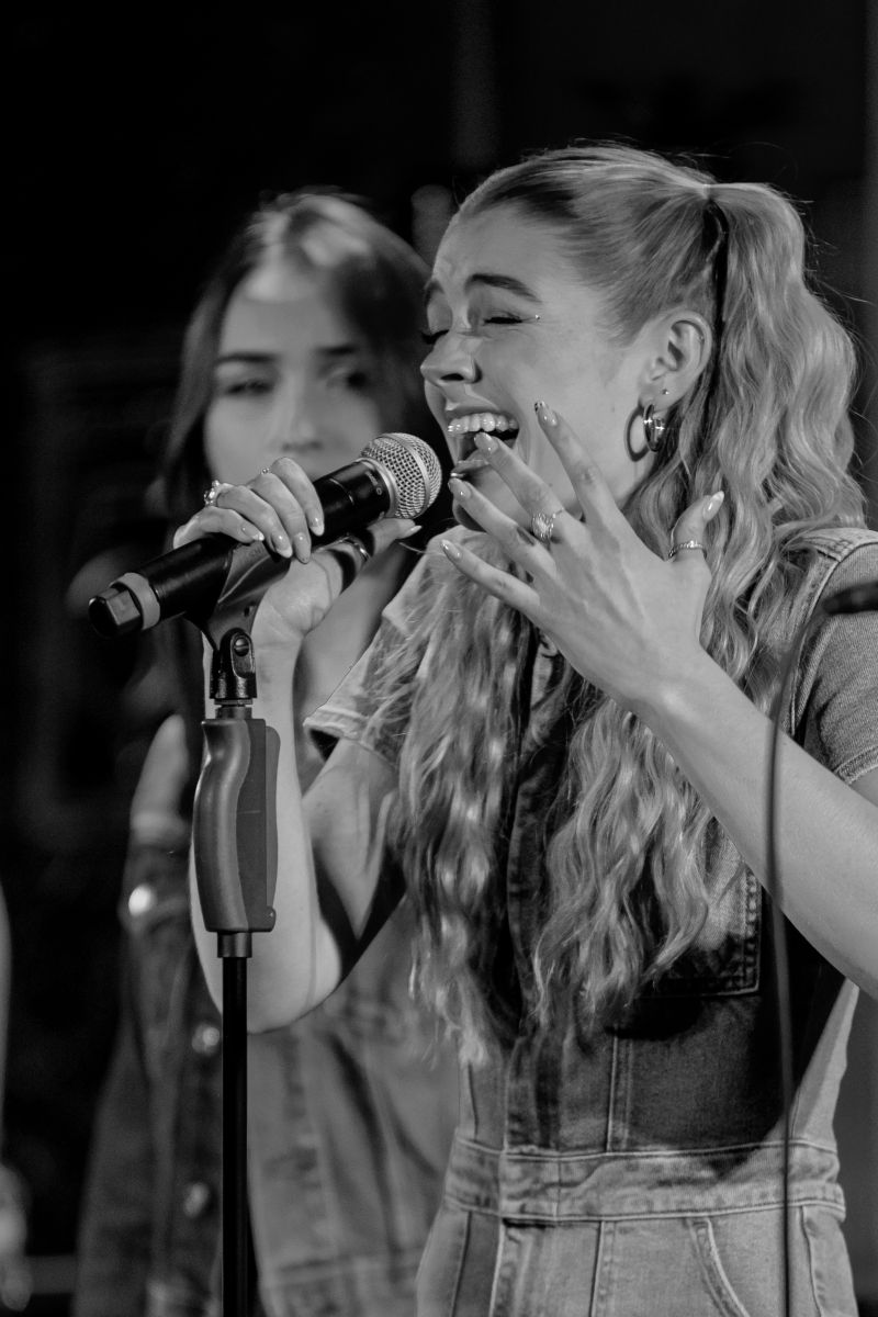Photos: Kira Stone LET ME REINTRODUCE MYSELF at Feinstein's/54 Below — photo 6 of 61