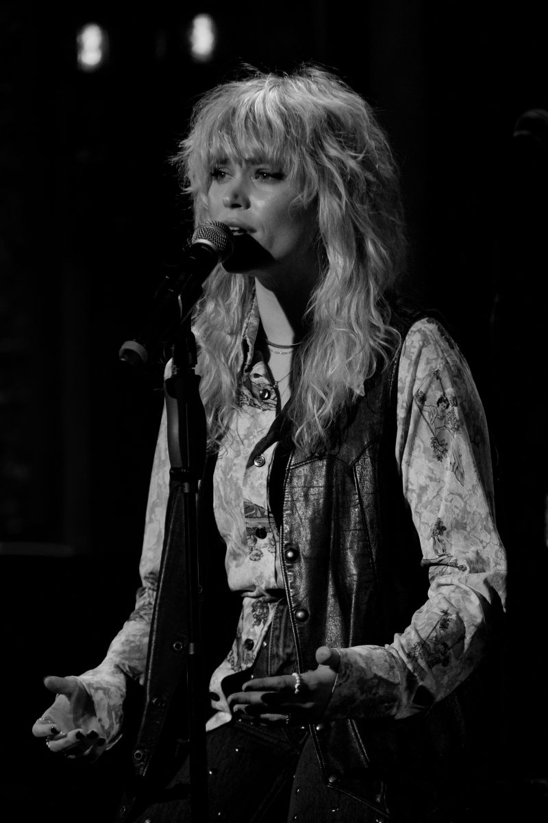 Photos: Kira Stone LET ME REINTRODUCE MYSELF at Feinstein's/54 Below — photo 48 of 61