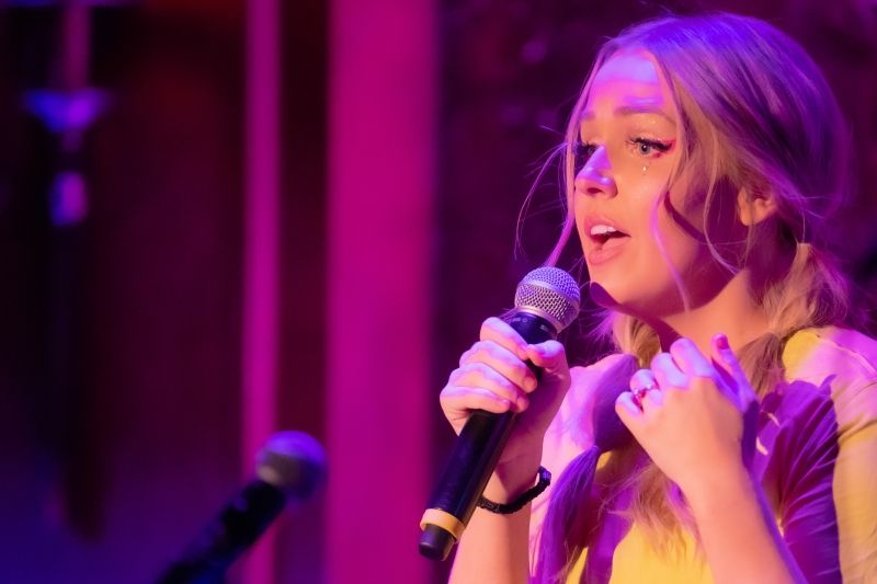 Photos: Kira Stone LET ME REINTRODUCE MYSELF at Feinstein's/54 Below — photo 56 of 61
