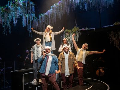 The cast  Photo