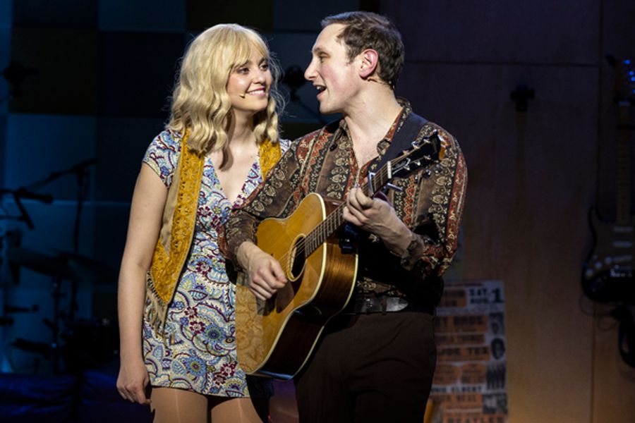 Photos: First Look at BEAUTIFUL- THE CAROLE KING MUSICAL at Theatre Royal Brighton Image